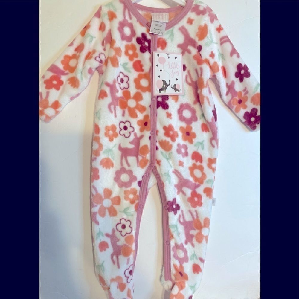 🛍Little joy Girls size 6-9 moths one piece floral Pijama